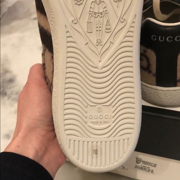 Authentic Gucci Covered Wool Sneaker - Picture 7 of 8